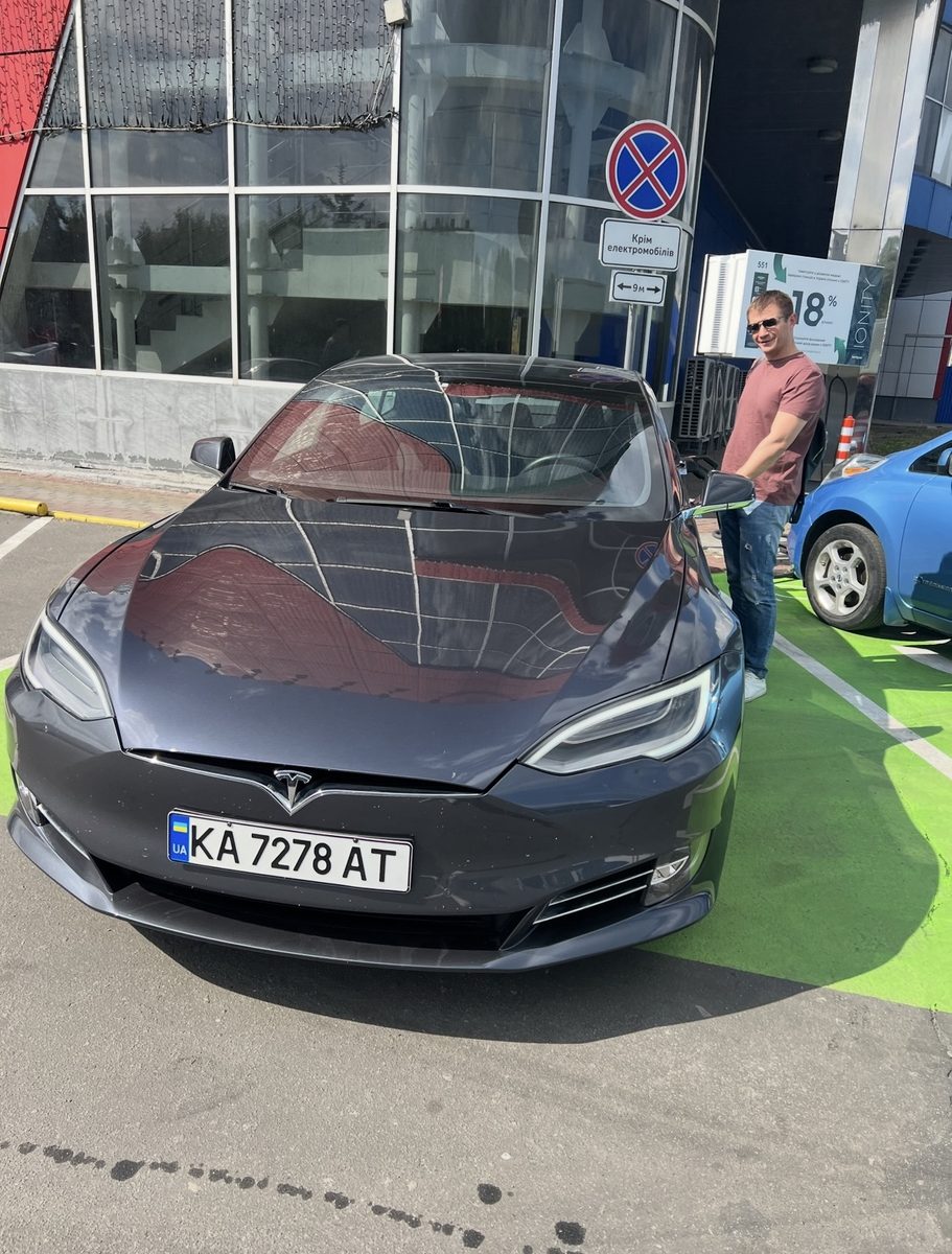 Tesla Model S 2020